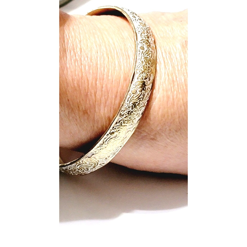 Vintage Floral Bangle Bracelet White Enamel Gold-tone Ornate Jewelry bn-2